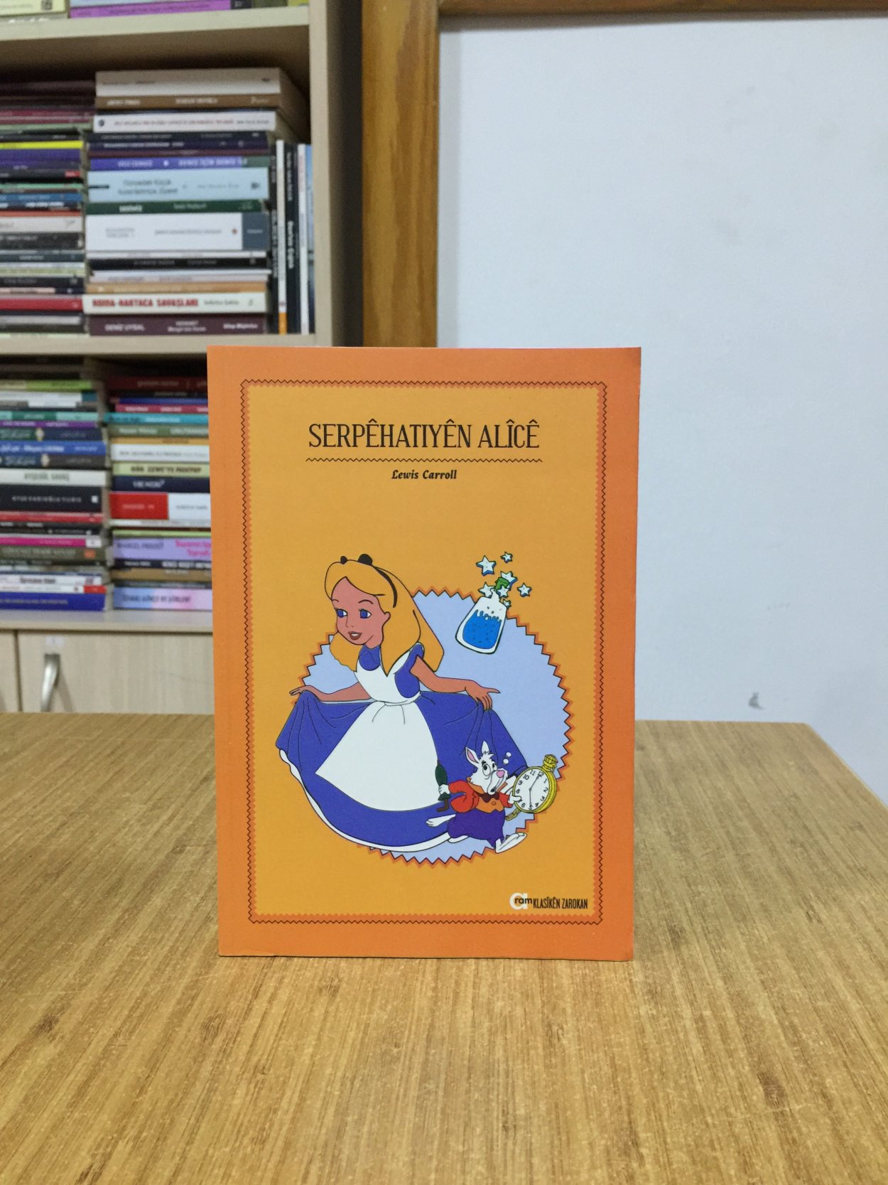 Serpehatiyen Alice - Lewis Carroll