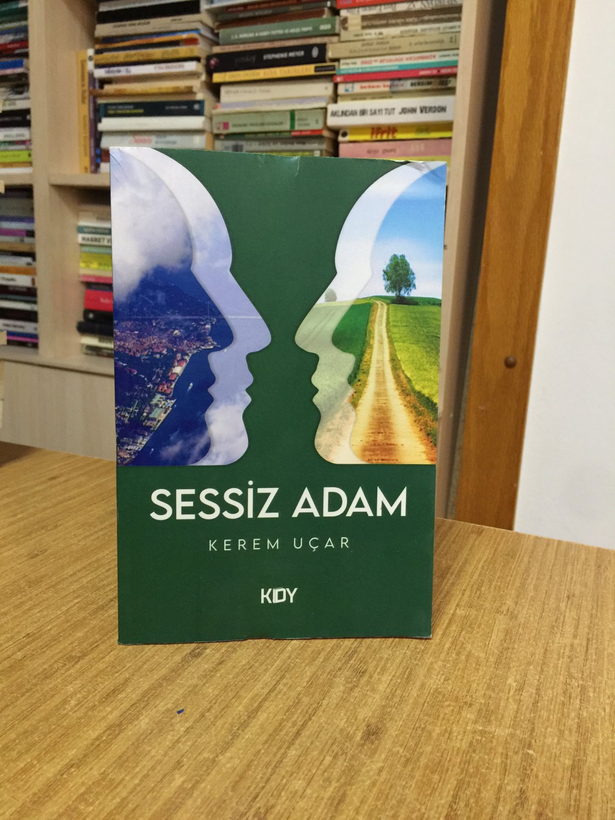 Sessiz Adam - Kerem Uçar