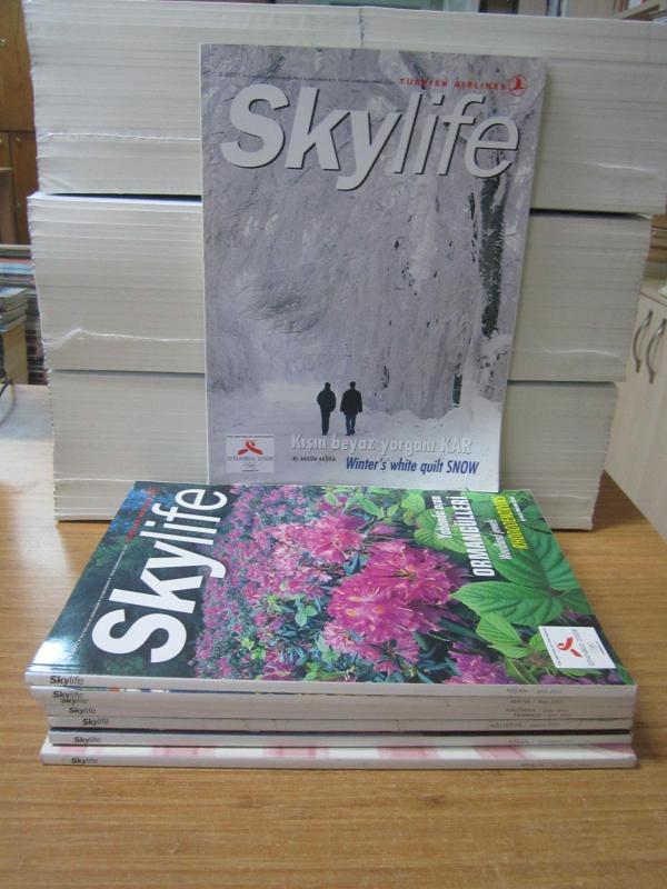 SKYLIFE Dergisi THY Turkish Airlines - 2001 Yılı 8 Farklı Sayı TAKIM (Sayılar: 211-213-214-215-216-217-218-221)