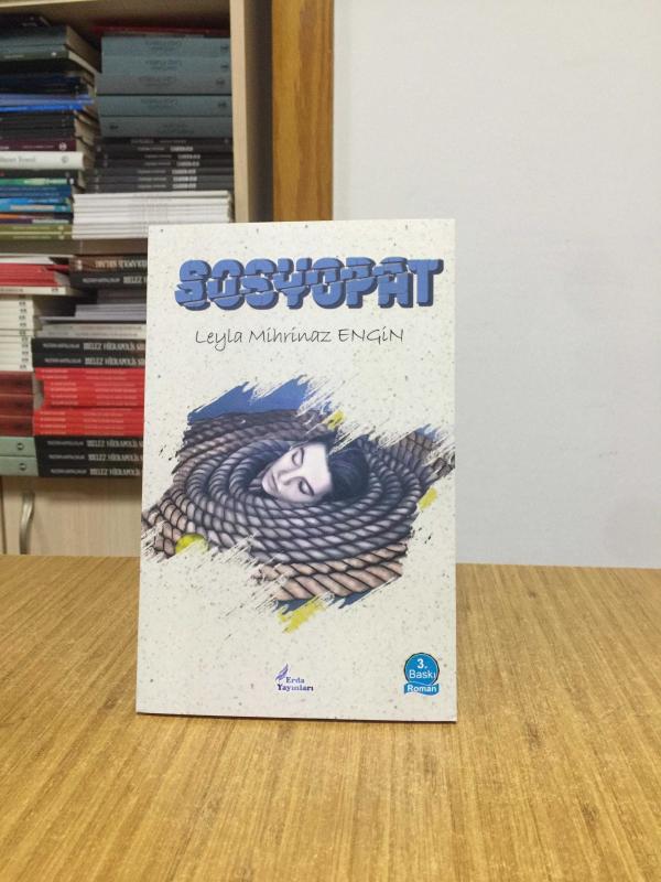 Sosyopat - Leyla Mihrinaz Engin (3.Baskı)