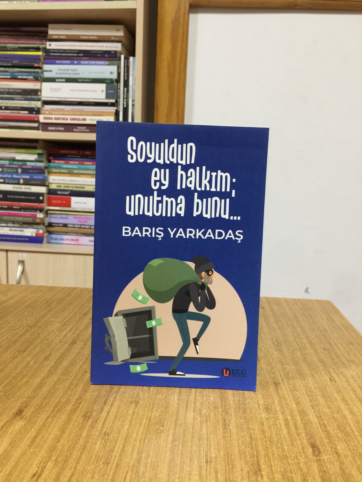 Soyuldun Ey Halkım Unutma Bunu - Barış Yarkadaş