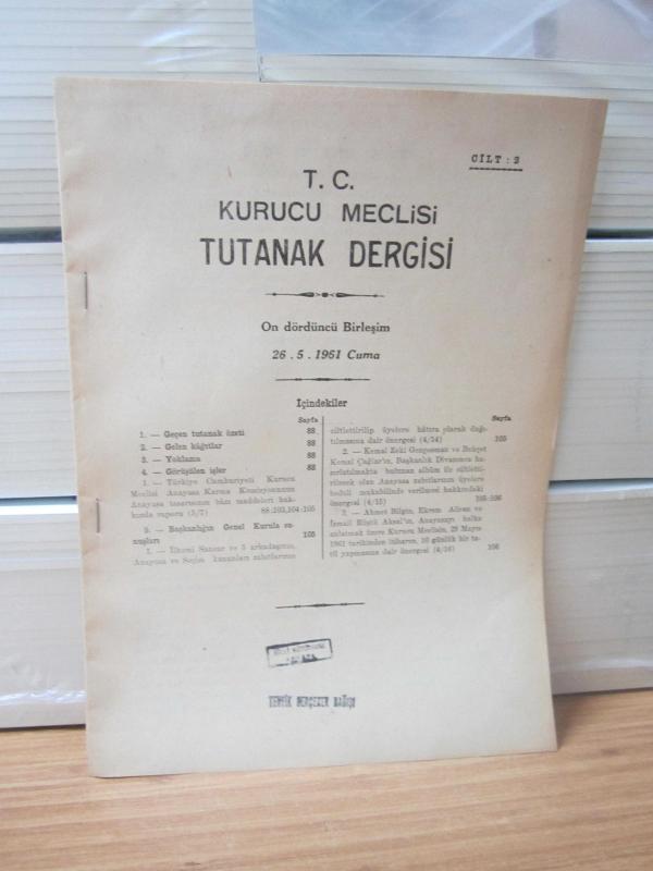 T.C. TEMSİLCİLER MECLİSİ TUTANAK DERGİSİ  - 2.CİLT 14. BİRLEŞİM (26.5.1961 Cuma)