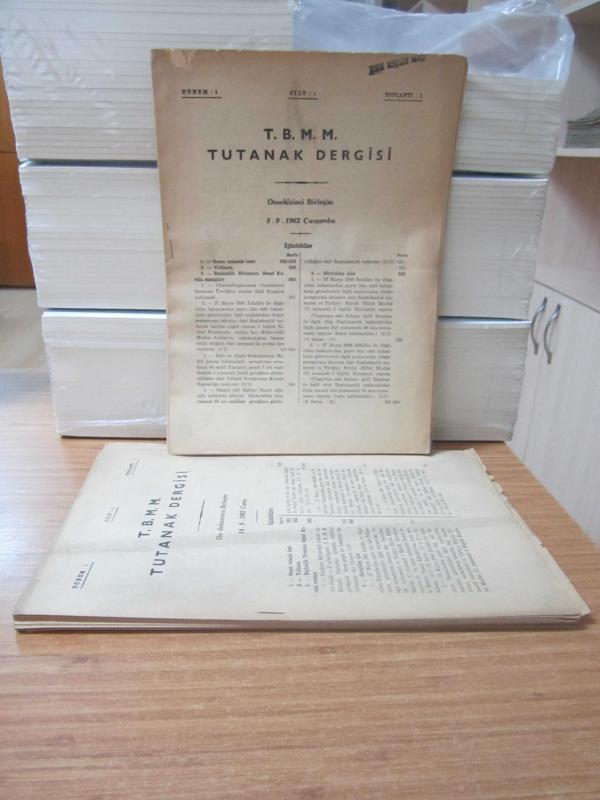TBMM TUTANAK DERGİSİ - 1.DÖNEM 1.TOPLANTI 1.CİLT / 1962 YILI 4 ADET (18-19-20-21) BİRLEŞİM TUTANAKLARI