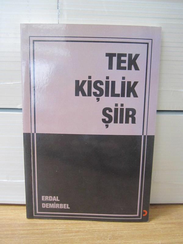 Tek Kişilik Şiir