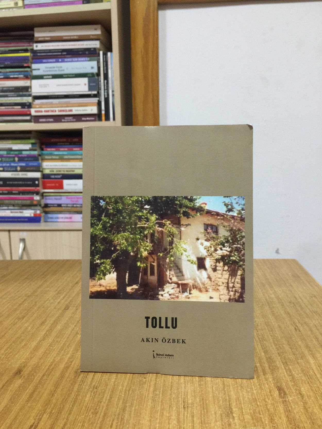 Tollu - Akın Özbek