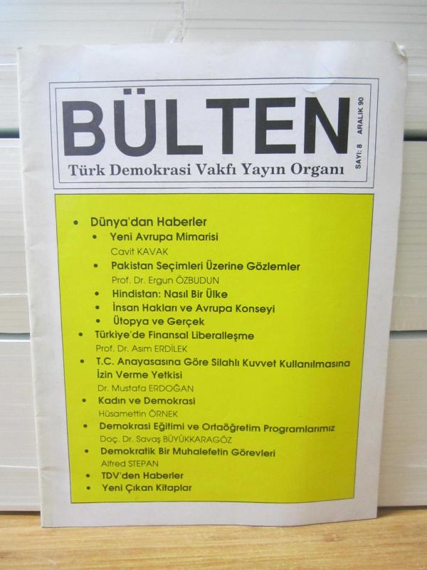 Türk Demokrasi Vakfı Bülten - Sayı 8 - Aralık 1990
