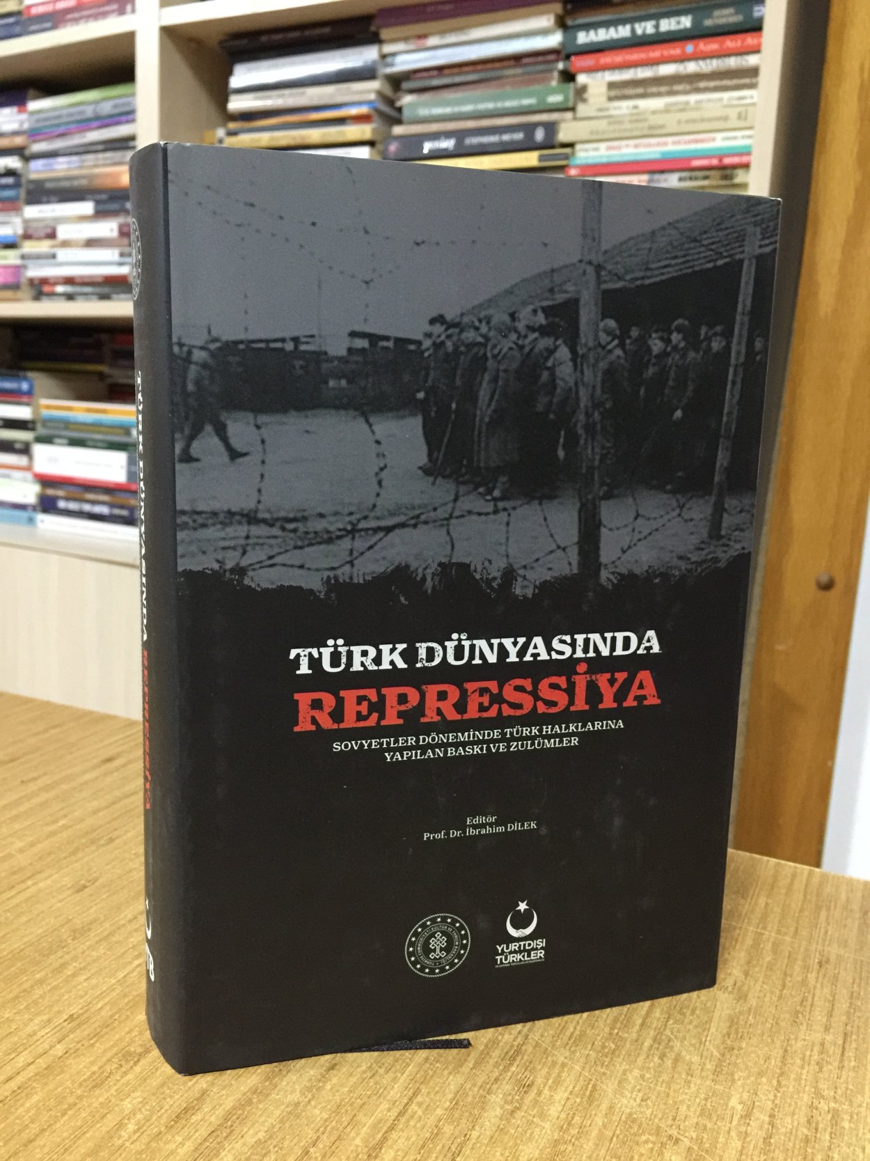 Türk Dünyasında Repressiya - Sovyetler Döneminde Türk Halklarına Yapılan Baskı ve Zulümler [CİLTLİ - Şömizli]