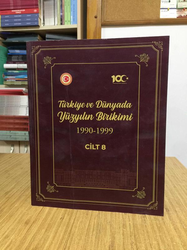 Türkiye ve Dünyada Yüzyılın Birikimi 8.Cilt (1990-1999)