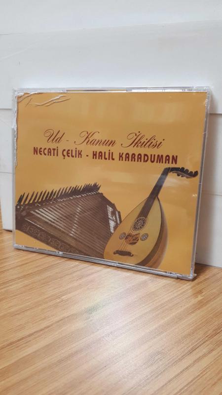 Ud - Kanun İkilisi Necati Çelik - Halil Karaduman (Amerika Konserinden) [Kültür ve Turizm Bakanlığı Güzel Sanatlar Genel Müdürlüğü, 2007]