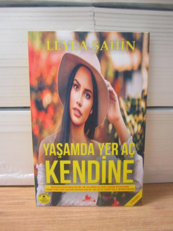 Yaşamda Yer Aç Kendine (2.Baskı) - Leyla Şahin