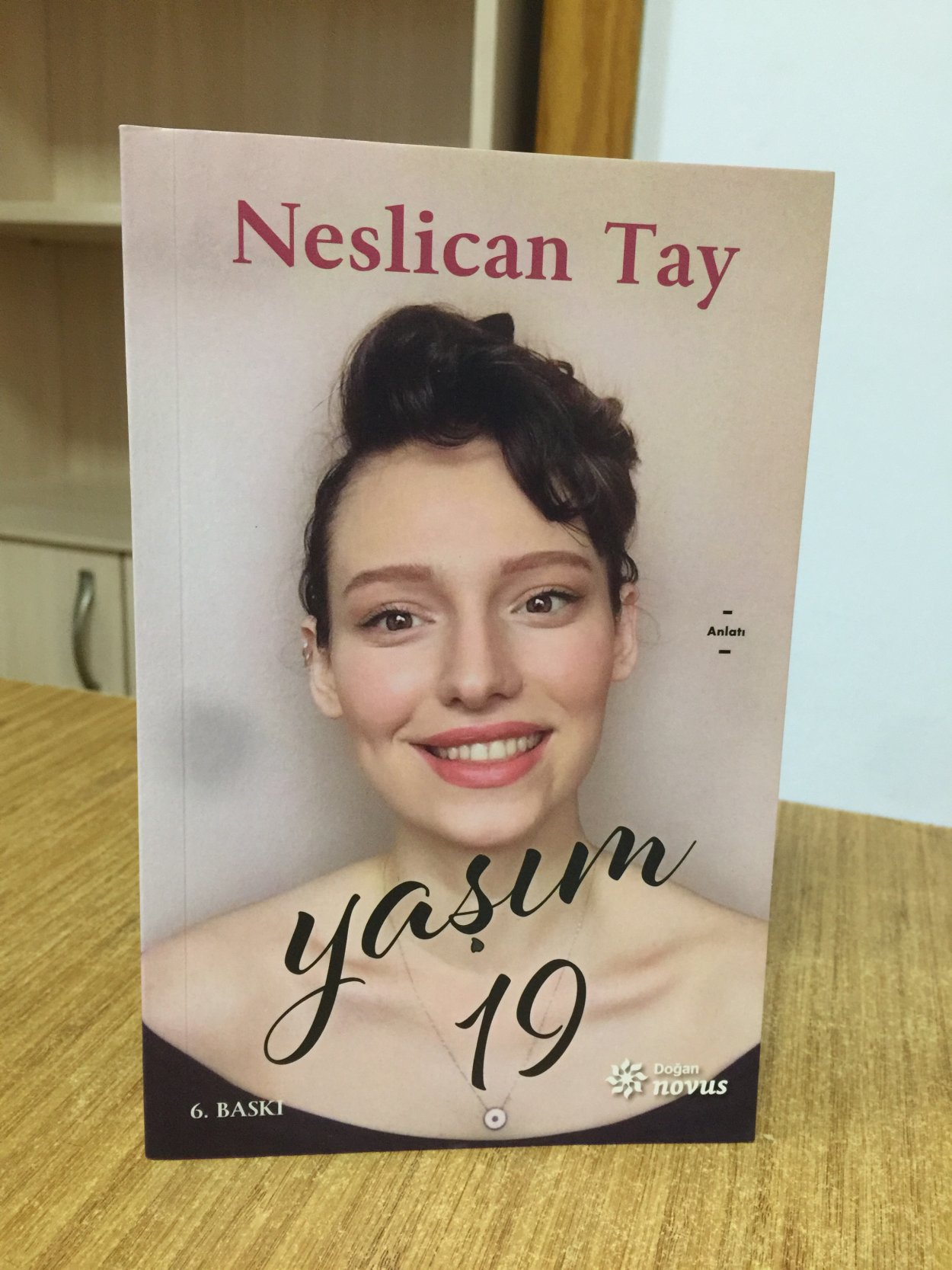 Yaşım 19 - Neslican Tay